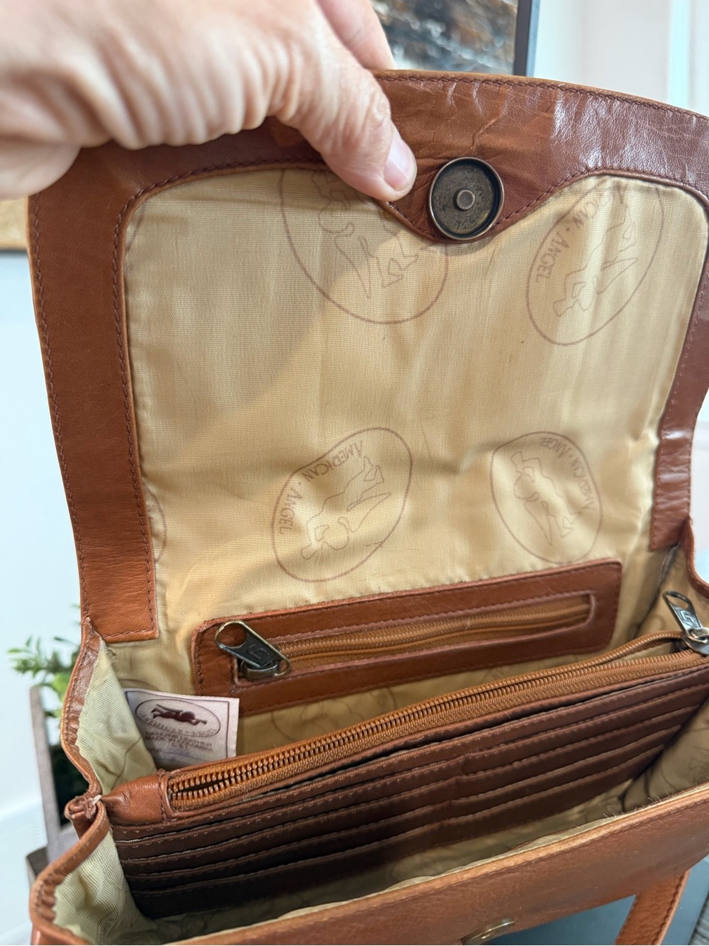 American Angel Camel Leather Shoulder Crossbody Bag - Picture 9 of 9